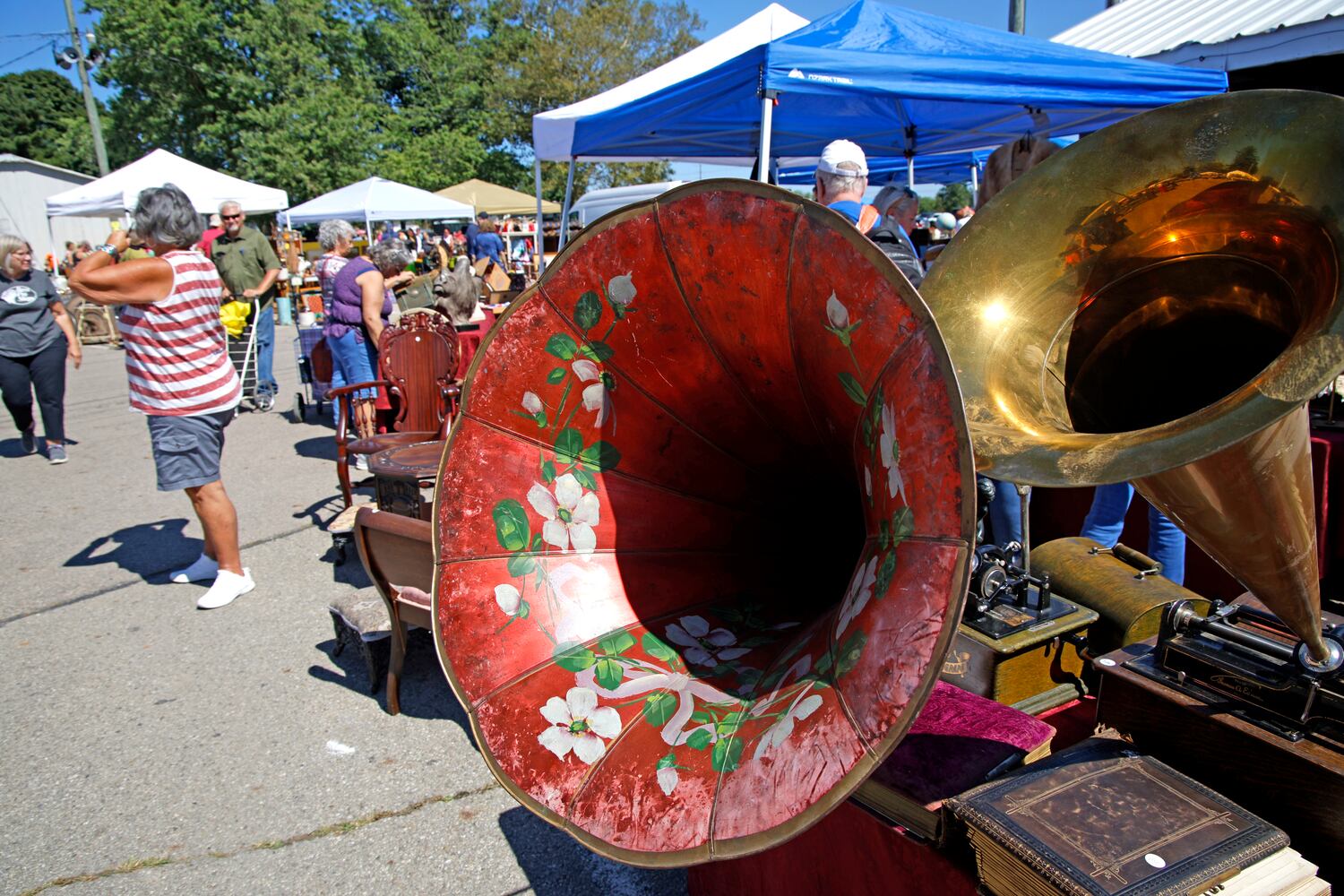 Antique Show SNS