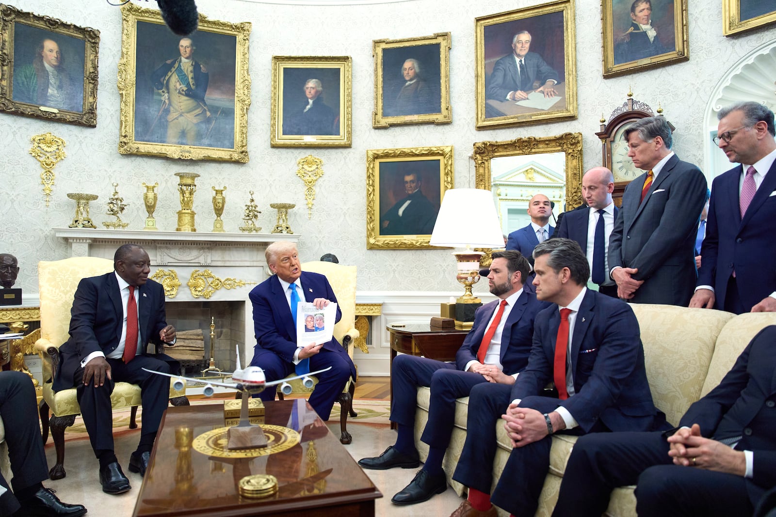 President Donald Trump meets South Africa's President Cyril Ramaphosa in the Oval Office of the White House, Wednesday, May 21, 2025, in Washington. (AP Photo/Evan Vucci)