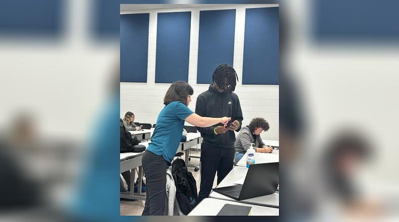 The Springfield Foundation hosted a series of presentations and workshops to help students navigate the process of submitting their scholarship application. Contributed