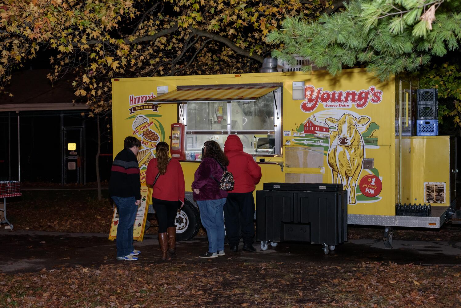 PHOTOS: Barnabe's Buckeye Tree Lighting Ceremony at Young's Jersey Dairy