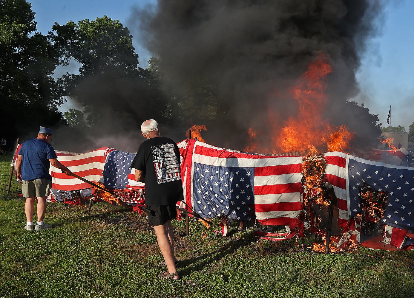 Flag Retirement SNS