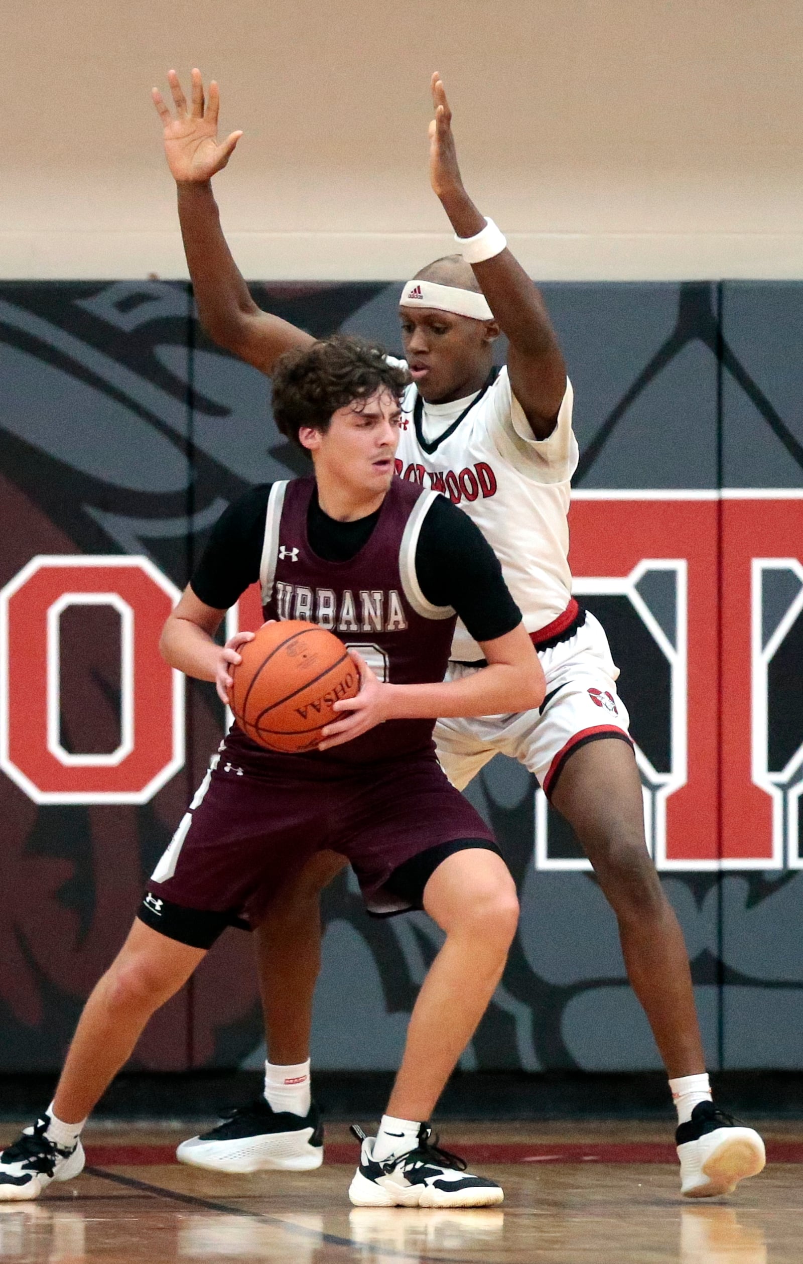 Urbana junior Kaden Underwood works for a basket underneath the basket. Trotwood defeated Urbana 61-50 in a boys basketball game Tuesday, Dec. 23, 2025, in Trotwood. STEVEN WRIGHT / STAFF