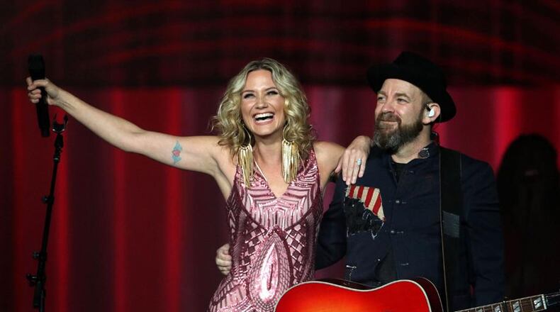 Jennifer Nettles and Kristian Bush bring their Sugarland "Still The Same 2018 Tour" to sold out Infinite Energy Arena on Friday, August 3, 2018, with openers Frankie Ballard and Lindsay Ell. Robb Cohen Photography & Video /RobbsPhotos.com