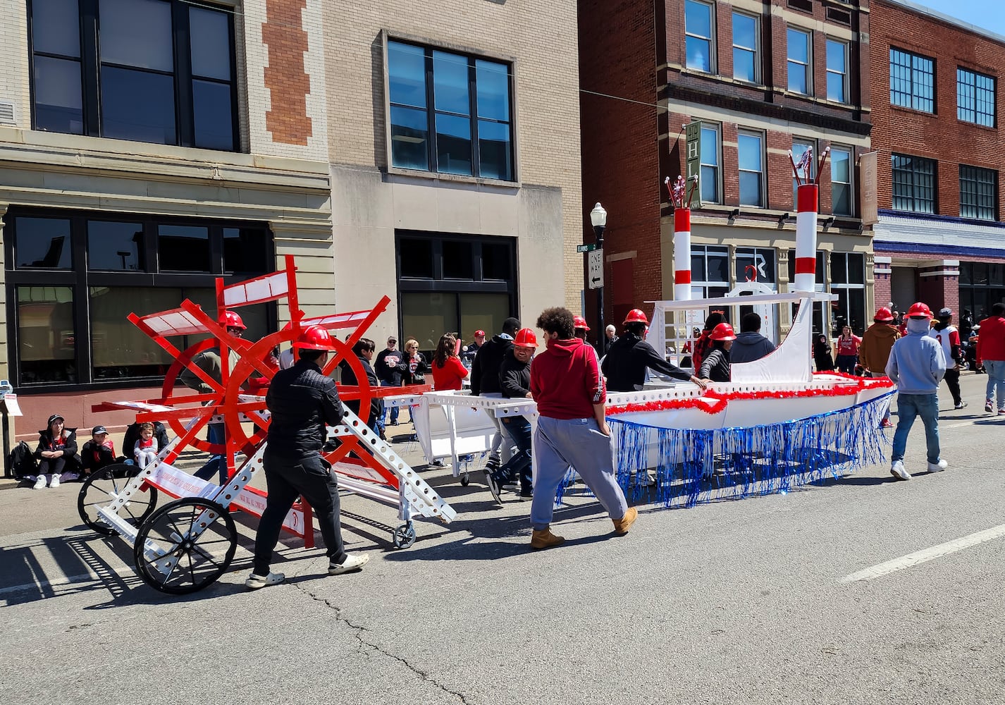 033023 Reds Parade