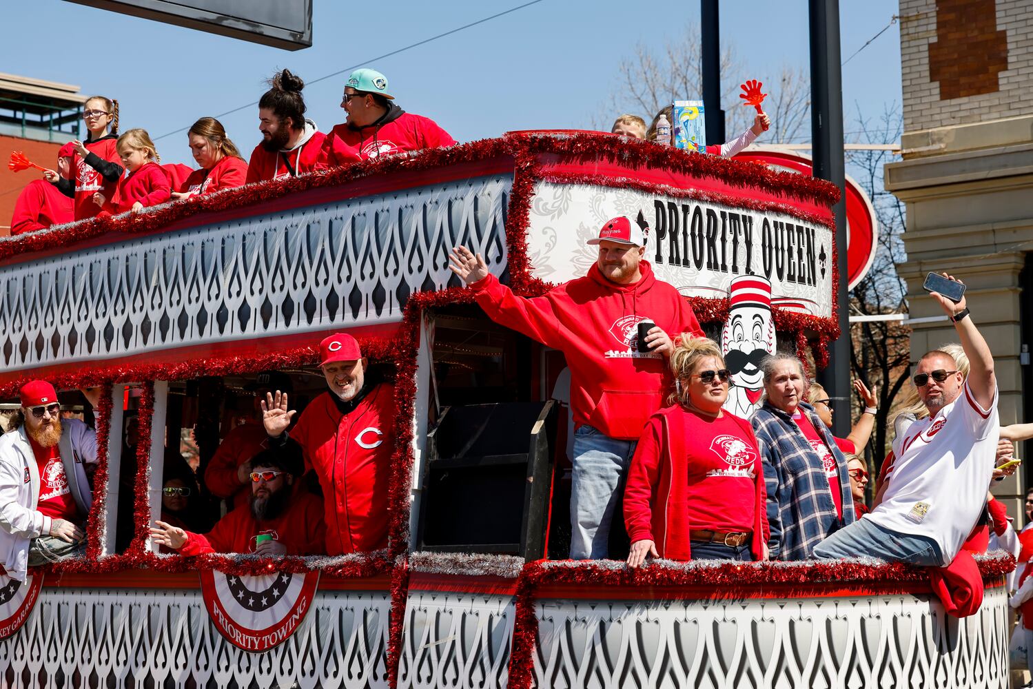 033023 Reds Parade