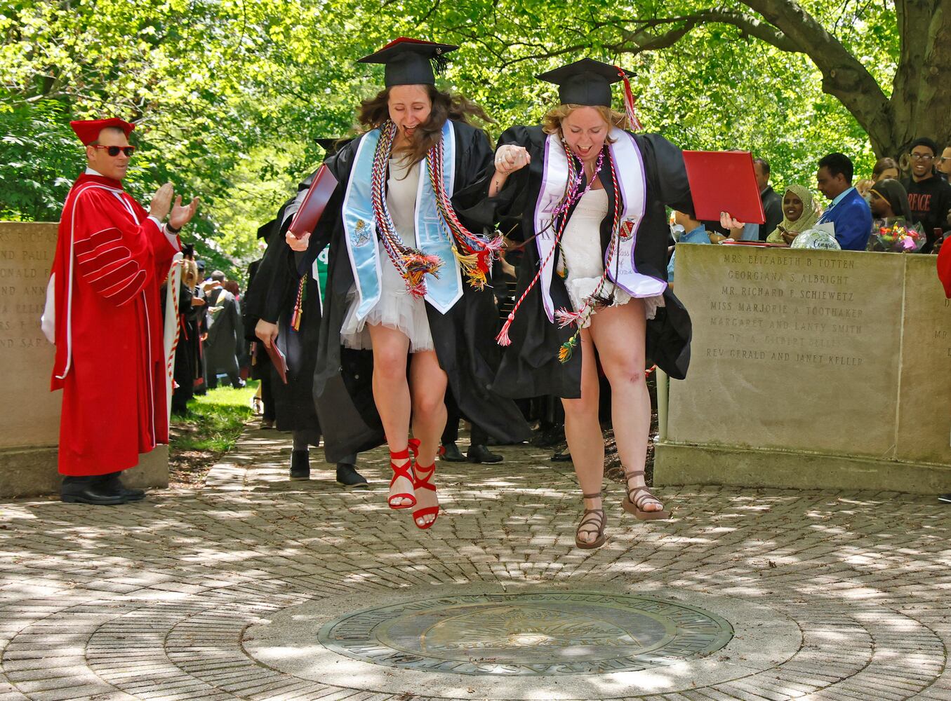 051324 Witt Grad SNS