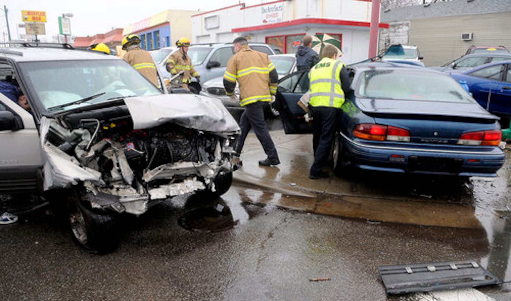 2-car crash on East Main, Belmont