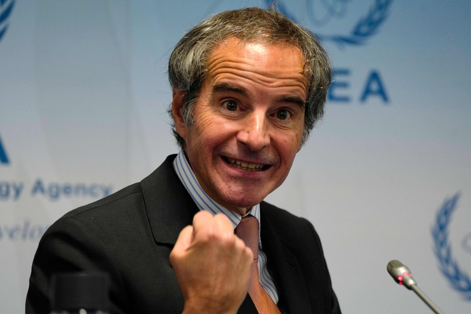 Rafael Mariano Grossi, the director-general of the International Atomic Energy Agency, speaks to journalists attending a weeklong seminar at the agency in Vienna, Austria, Wednesday, May 28, 2025. (AP Photo/Jon Gambrell)