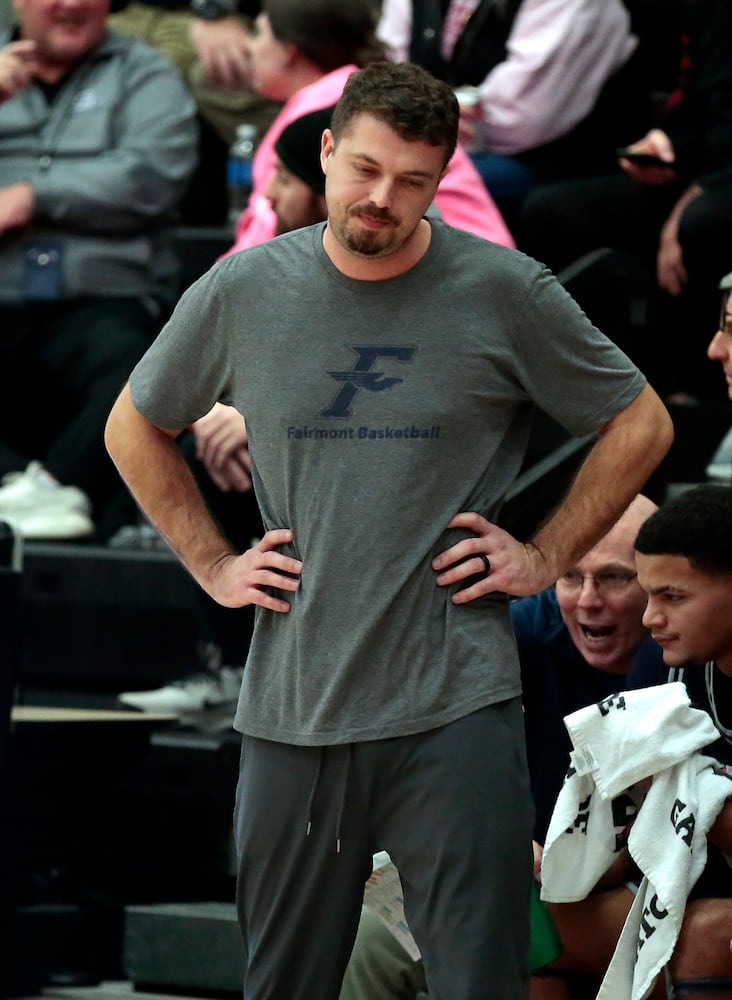 Fairmont Centerville basketball