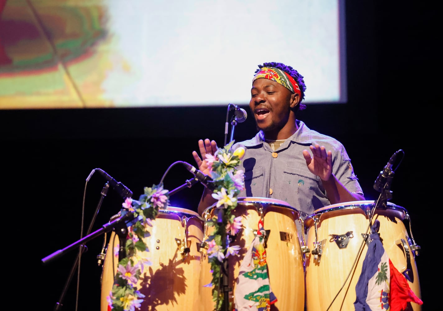 Haitian group performance