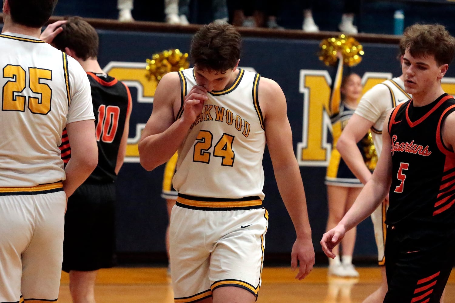 Waynesville Oakwood basketball