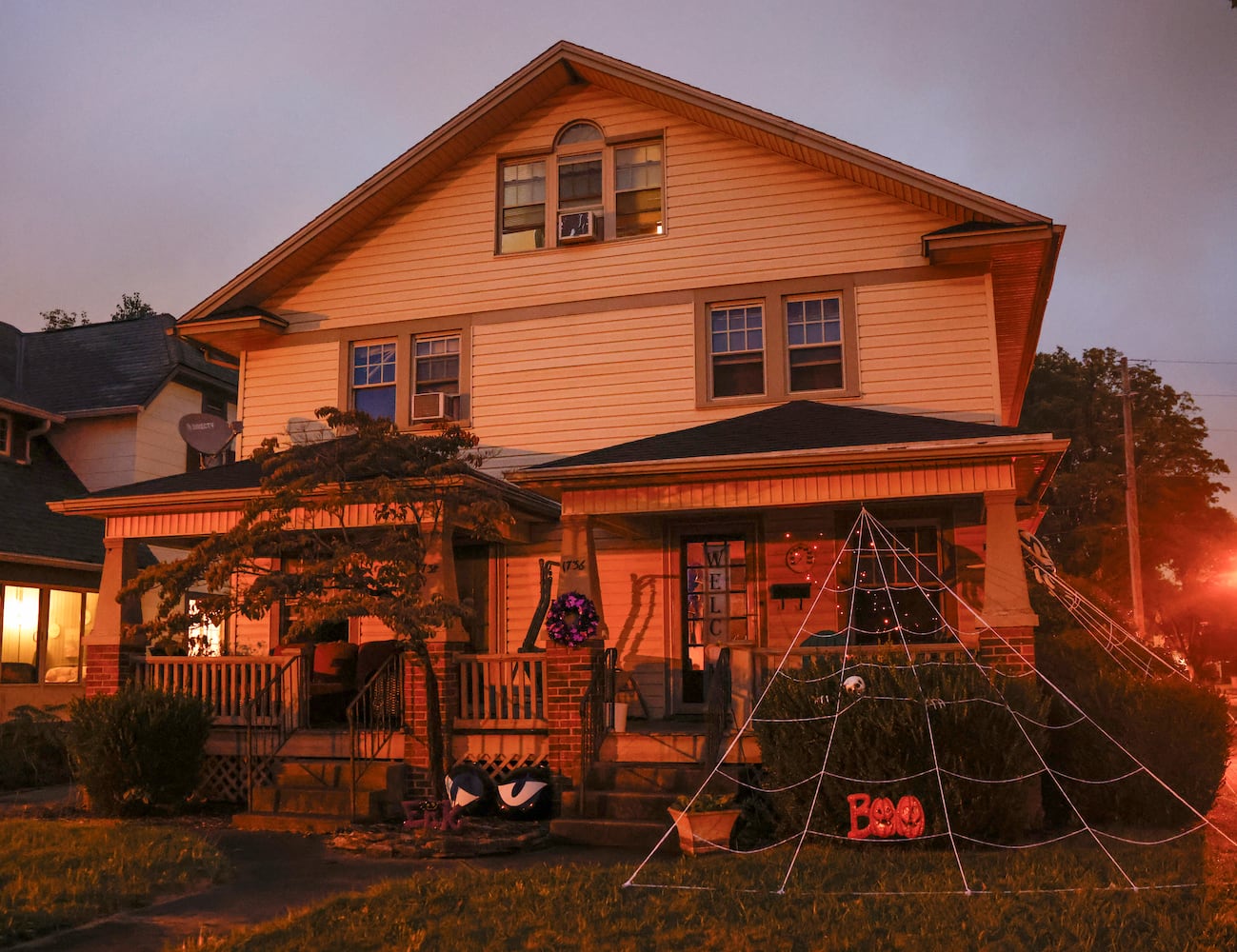 Local Halloween Decorations 