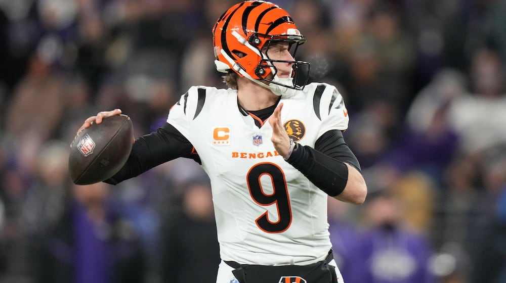 Cincinnati Bengals quarterback Joe Burrow throws a pass during the first half of an NFL football game against the Baltimore Ravens, Thursday, Nov. 27, 2025, in Baltimore. (AP Photo/Stephanie Scarbrough)