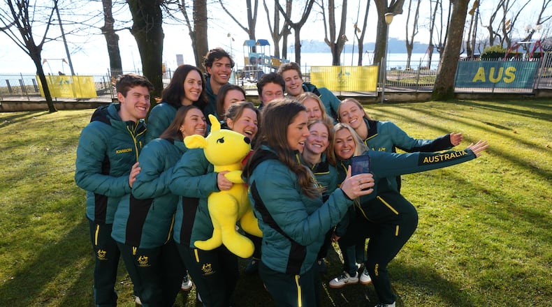 Australia's winter olympic athletes pose for photographers at the AIS European Training Centre in Gavirate, on the Varese lake, northern Italy, Monday, Jan. 26, 2026. (AP Photo/Antonio Calanni)