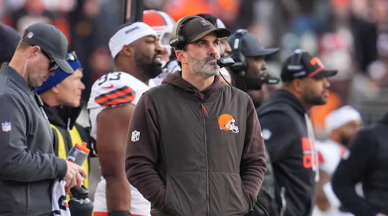 Cleveland Browns head coach Kevin Stefanski walks on the sideline during the second half of an NFL football game against the Cincinnati Bengals, Sunday, Jan. 4, 2026, in Cincinnati. (AP Photo/Jeff Dean)