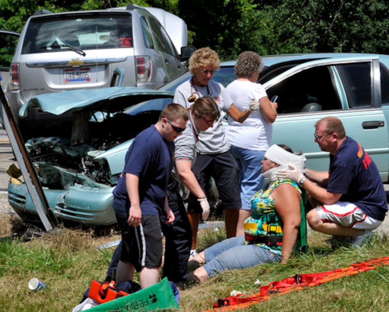 2 vehicle crash on Upper Valley Pike