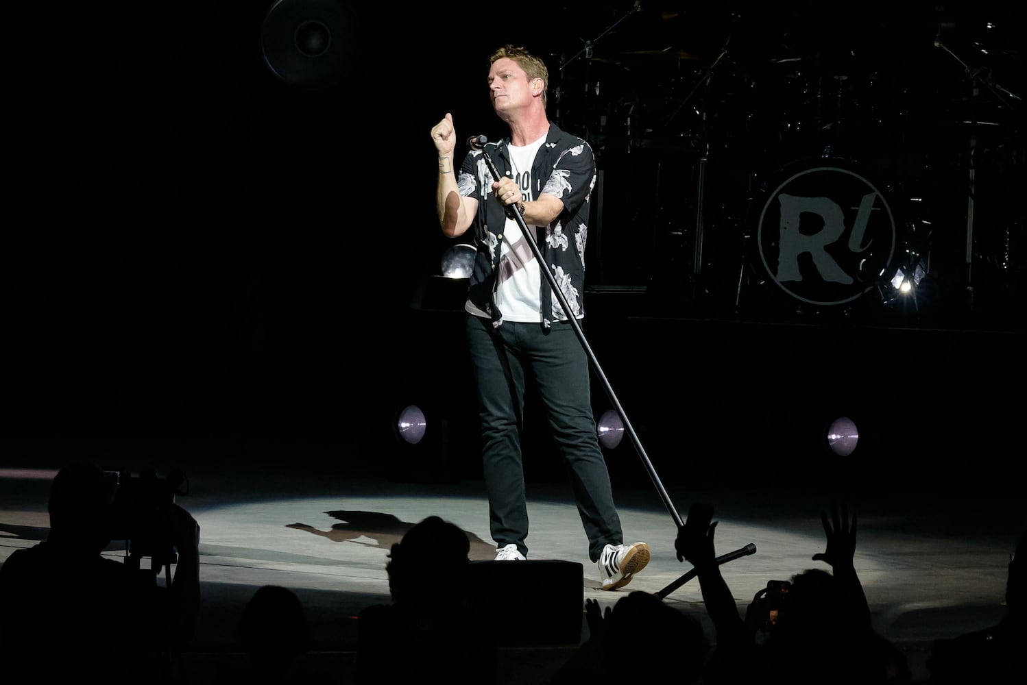 PHOTOS: Rob Thomas performs at Rose Music Center