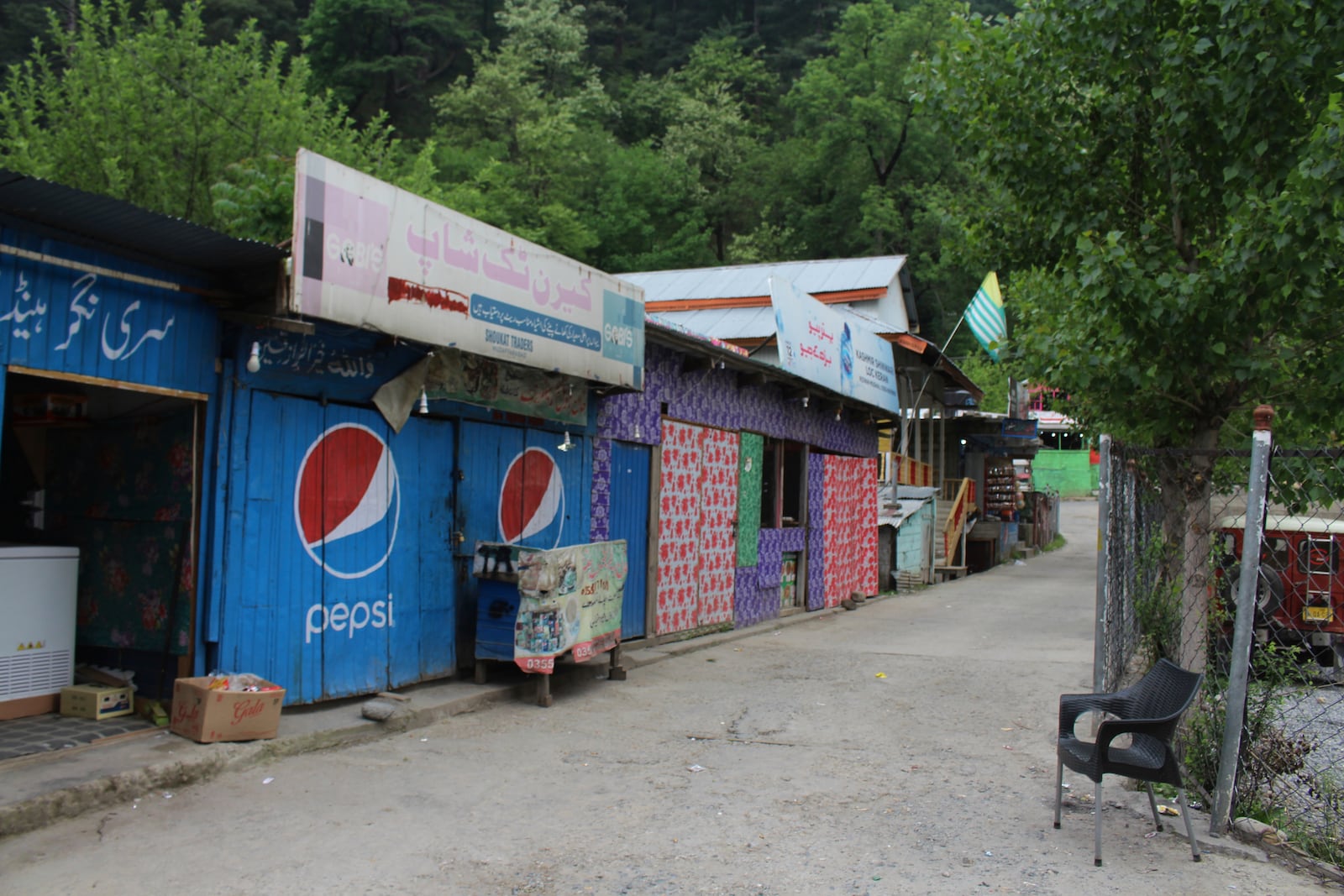 Shop are closed at an empty tourists point in Karen, in the Neelum Valley near on the Line of Control, the de facto border that divides the disputed region of Kashmir, some 93 kilometres (58 miles) from Muzaffarabad, the capital of Pakistan controlled Kashmir, Thursday, May 1, 2025. (AP Photo/Ishfaq Hussain)