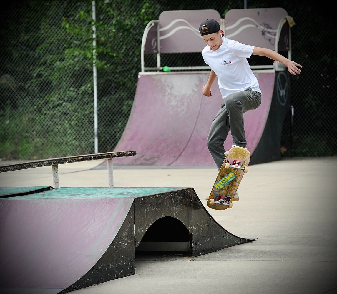 GRAVITY-X SKATE