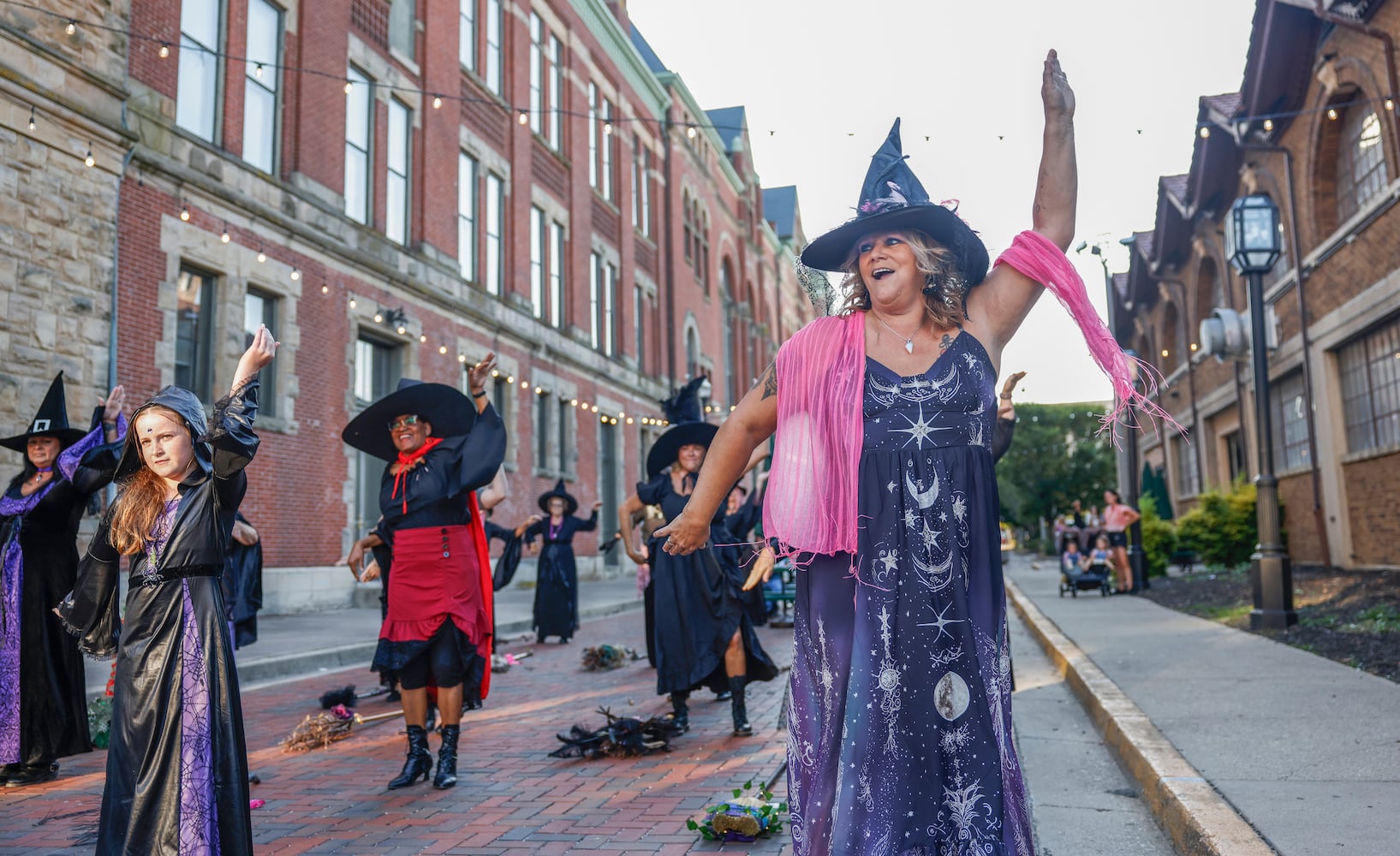 Rose City Witches Performance 