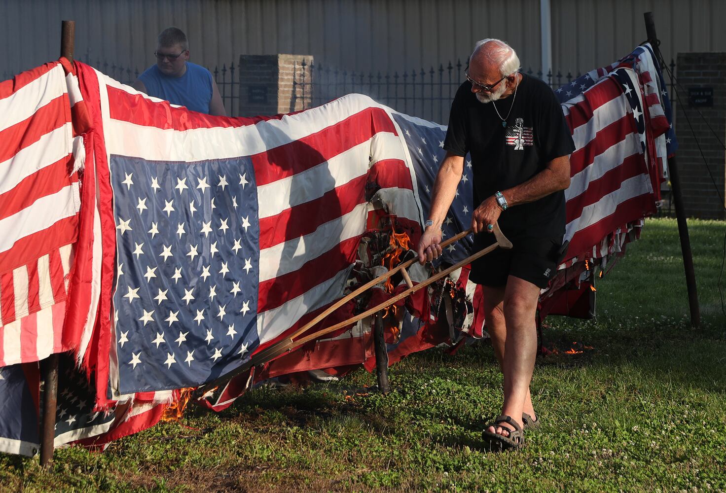 Flag Retirement SNS