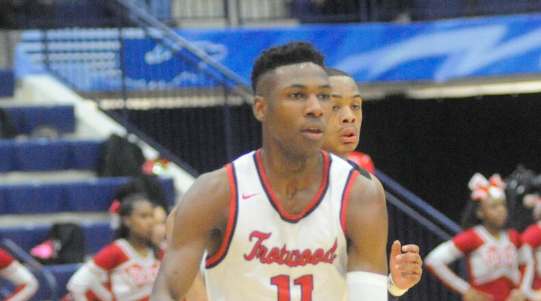Trotwood-Madison sophomore Carl Blanton had 17 points in an 84-74 defeat of Cin. Hughes in a D-II regional final at Trent Arena on Saturday. MARC PENDLETON / STAFF