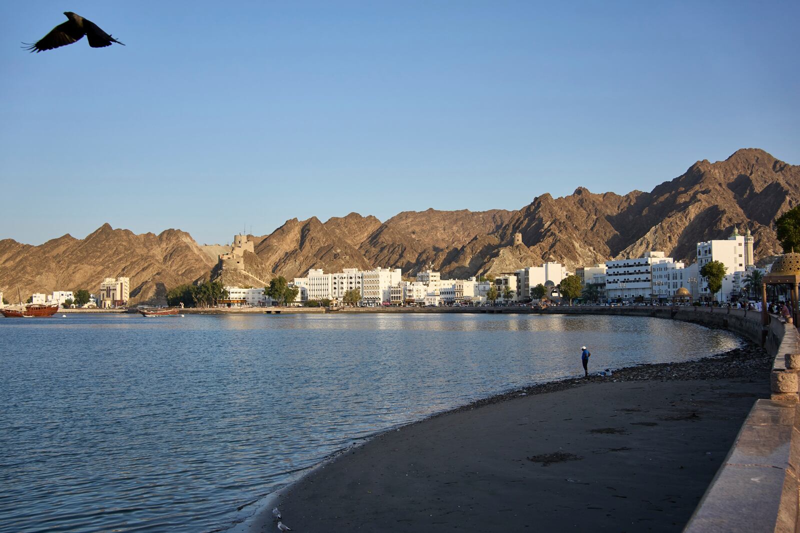Visitors and locals gather at the Mutrah Corniche in Muscat, Oman, Friday, April 11, 2025. (AP Photo/ Fatima Shbair)