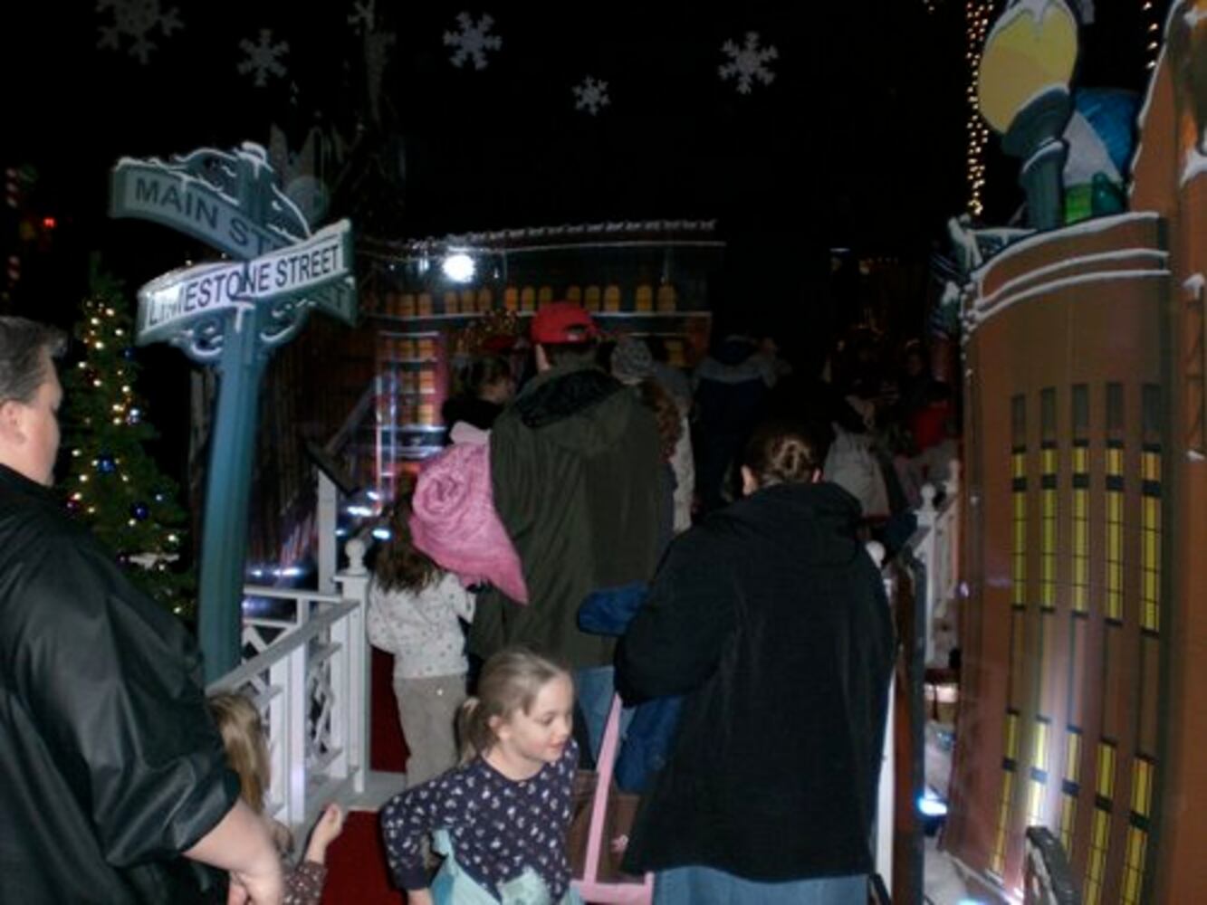 Santa visits Springfield