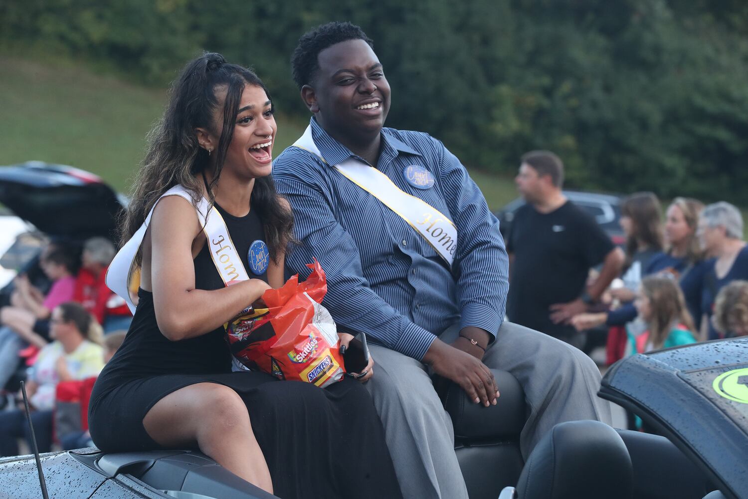 100821 Homecoming Parade SNS