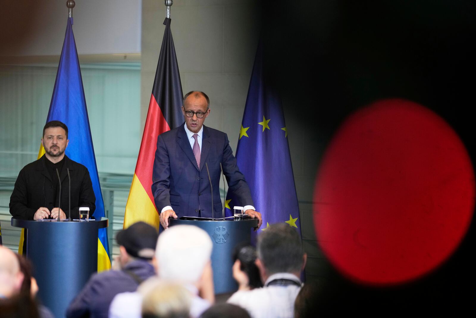 Germany's Chancellor Friedrich Merz, right, and Ukraine's President Volodymyr Zelenskyy attend a news conference at the chancellery in Berlin, Germany, Wednesday, May 28, 2025.(AP Photo/Markus Schreiber)
