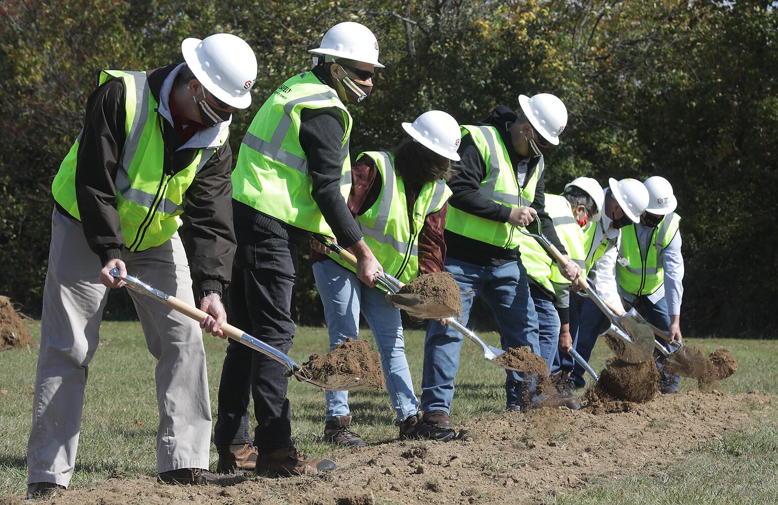 101720 NE groundbreaking