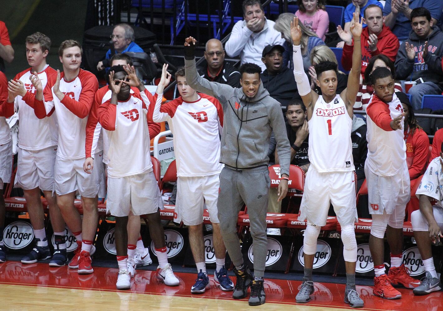 Dayton Flyers guard Charles Cooke day to day with wrist injury