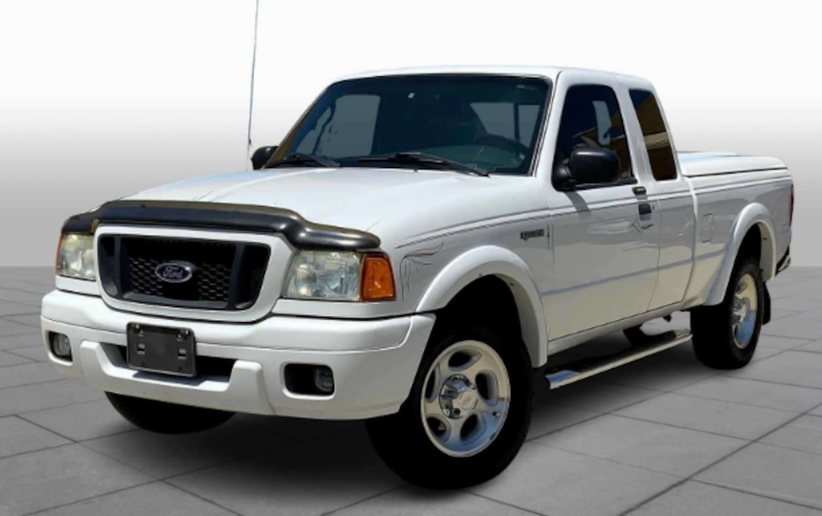 White 2004 Ford Ranger
