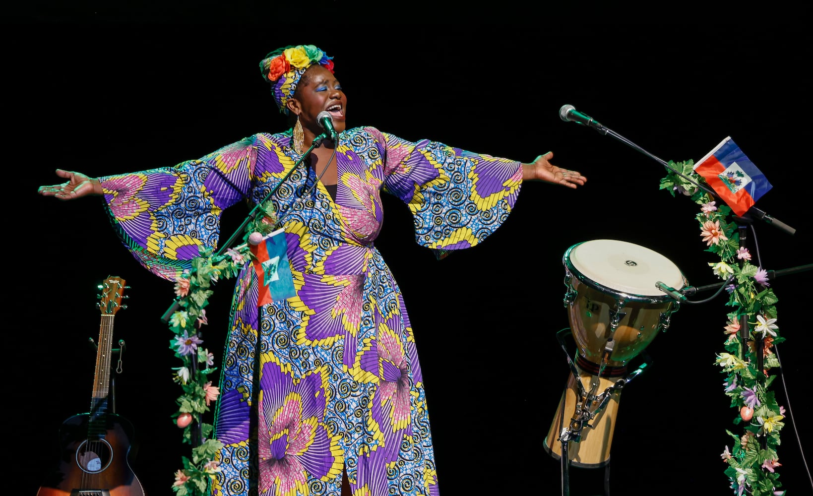 Haitian Group Performs for Children