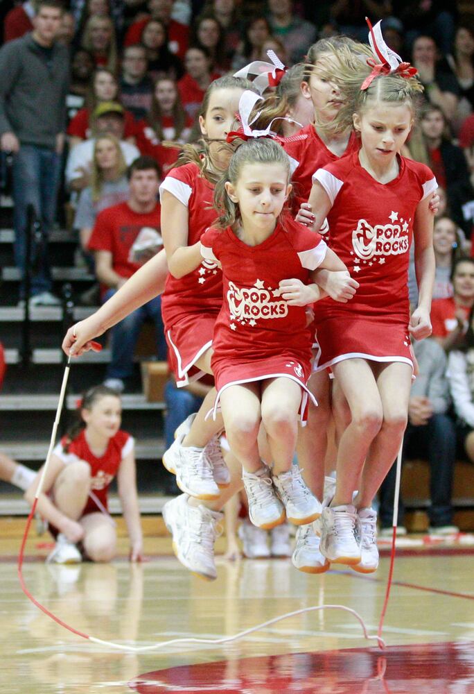 Troy Pop Rocks Perform