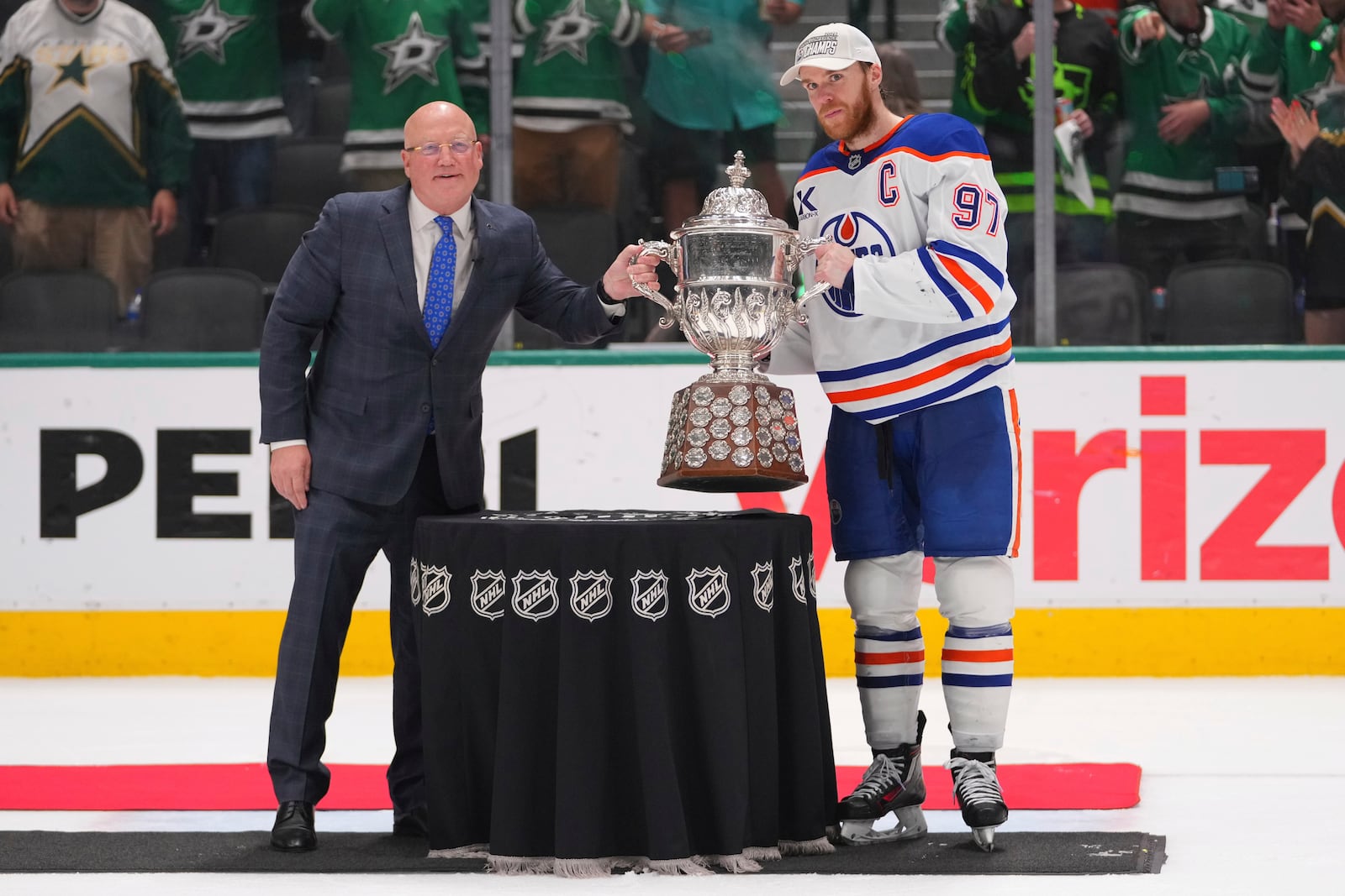 during the third period of Game 5 of the Western Conference finals in the NHL hockey Stanley Cup playoffs, Thursday, May 29, 2025, in Dallas. (AP Photo/Julio Cortez)