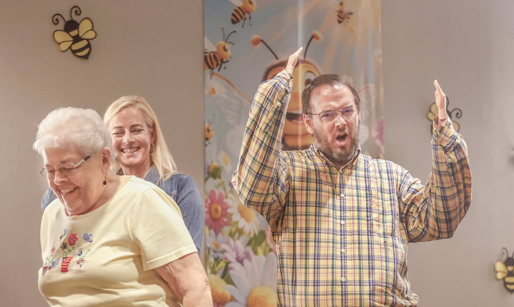 Altrusa's 26th Annual Literacy Sting 