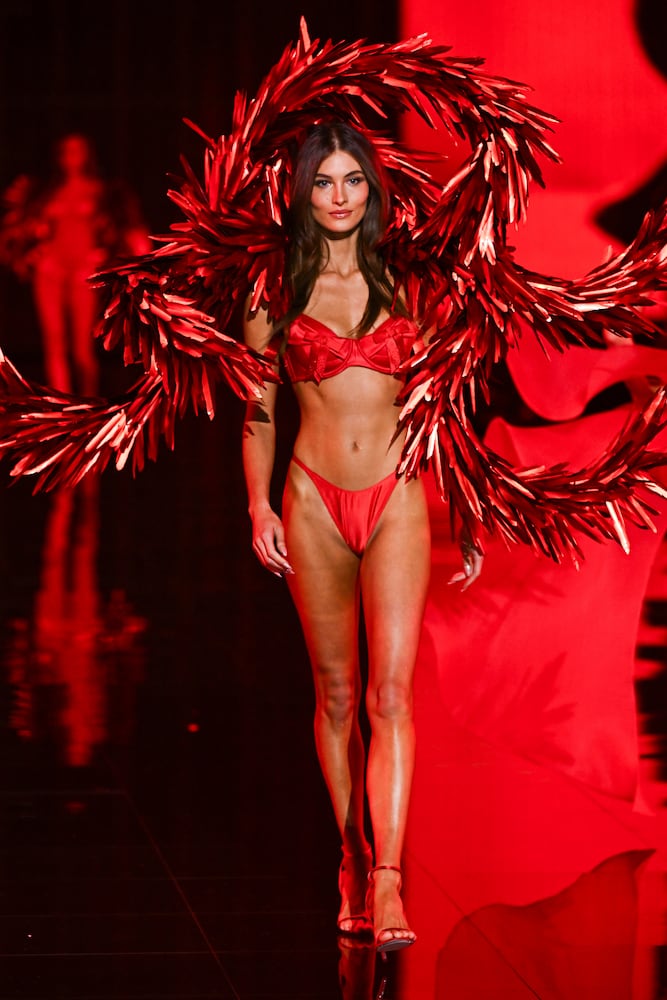 2025 Victoria's Secret Fashion Show - Show