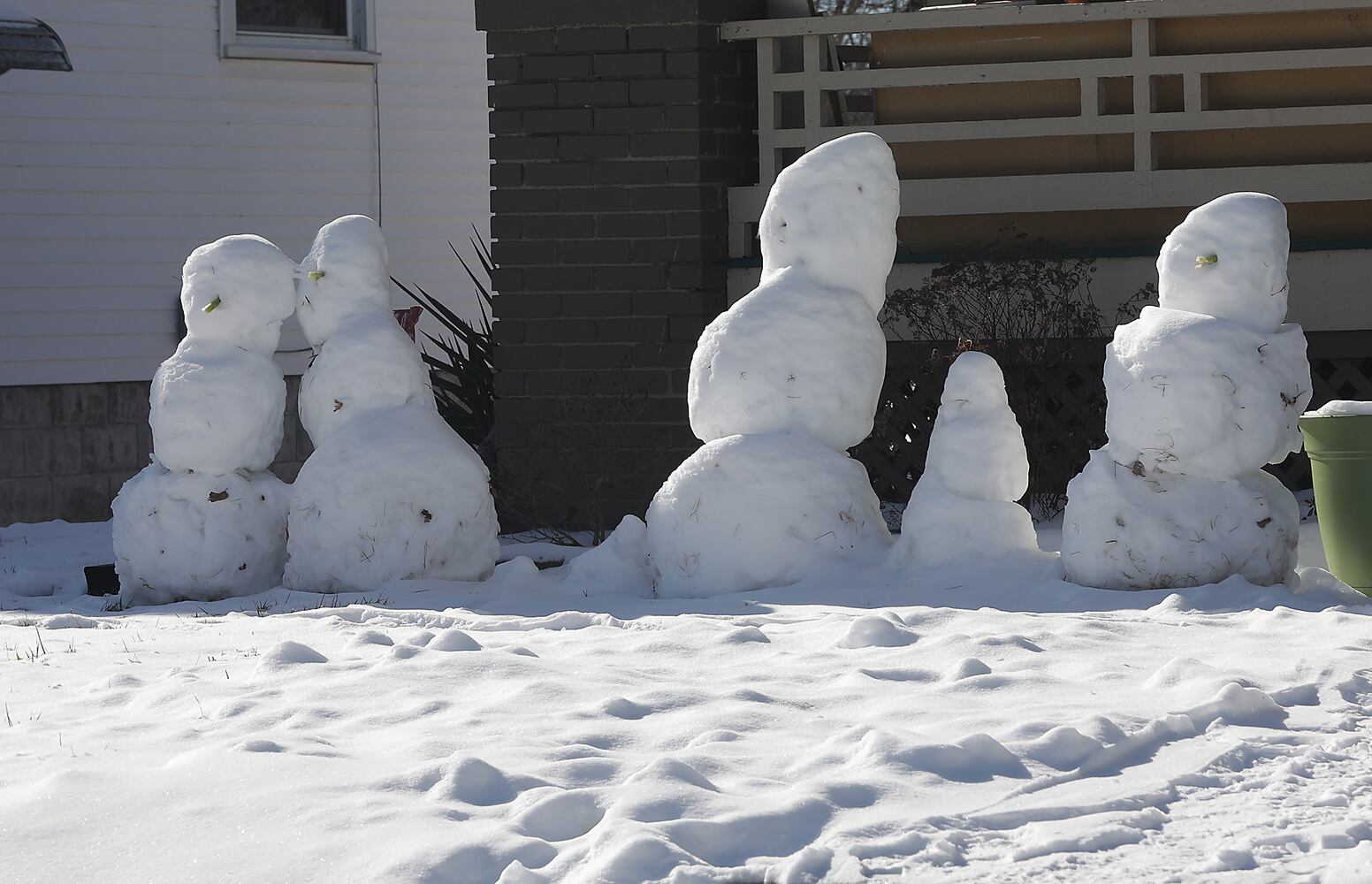 020321 Snowmen SNS