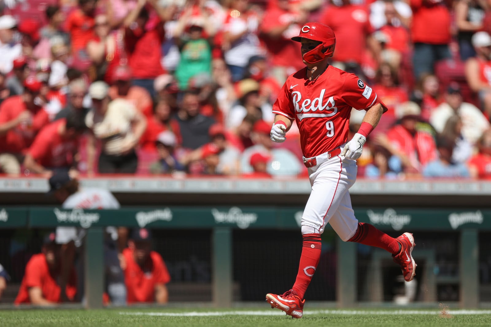 Cincinnati Reds' Matt McLain rounds the bases after hitting a solo home run during the eighth inning of a baseball game against the St. Louis Cardinals, Sunday, Aug. 31, 2025, in Cincinnati. (AP Photo/Abdoul Sow)