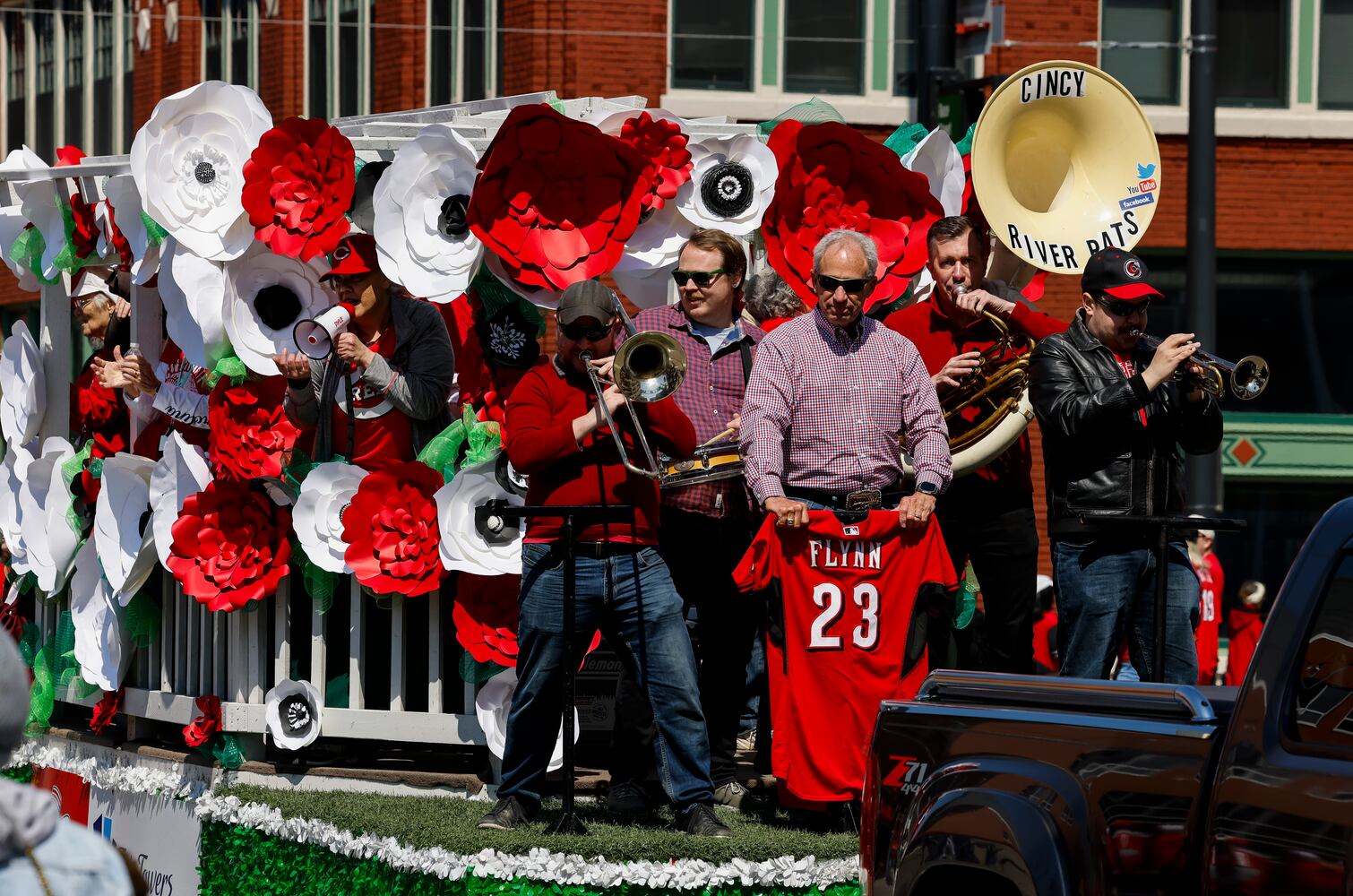 033023 Reds Parade