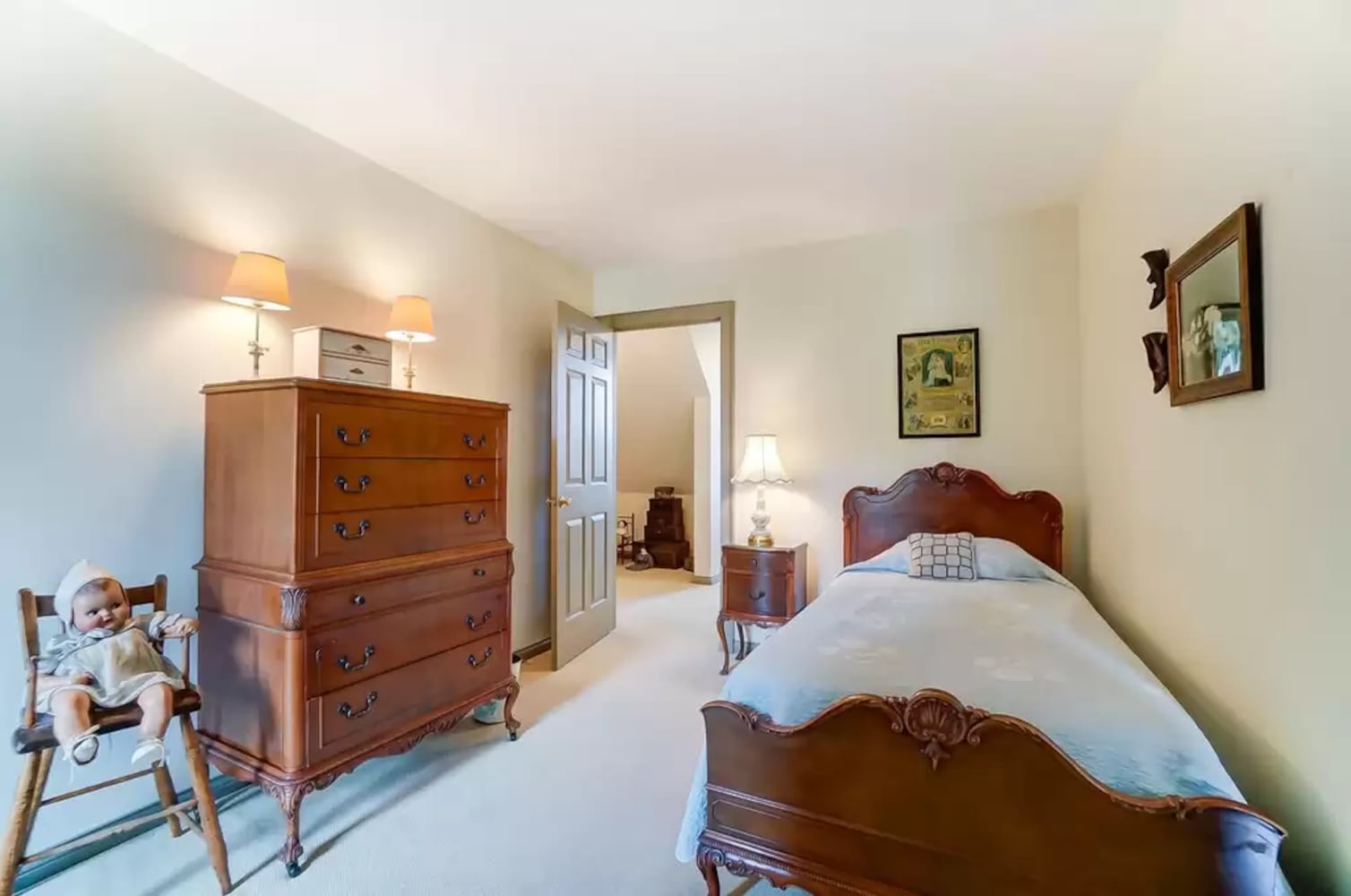PHOTOS: Home on 1.13 acres near 2 Springfield golf courses listed