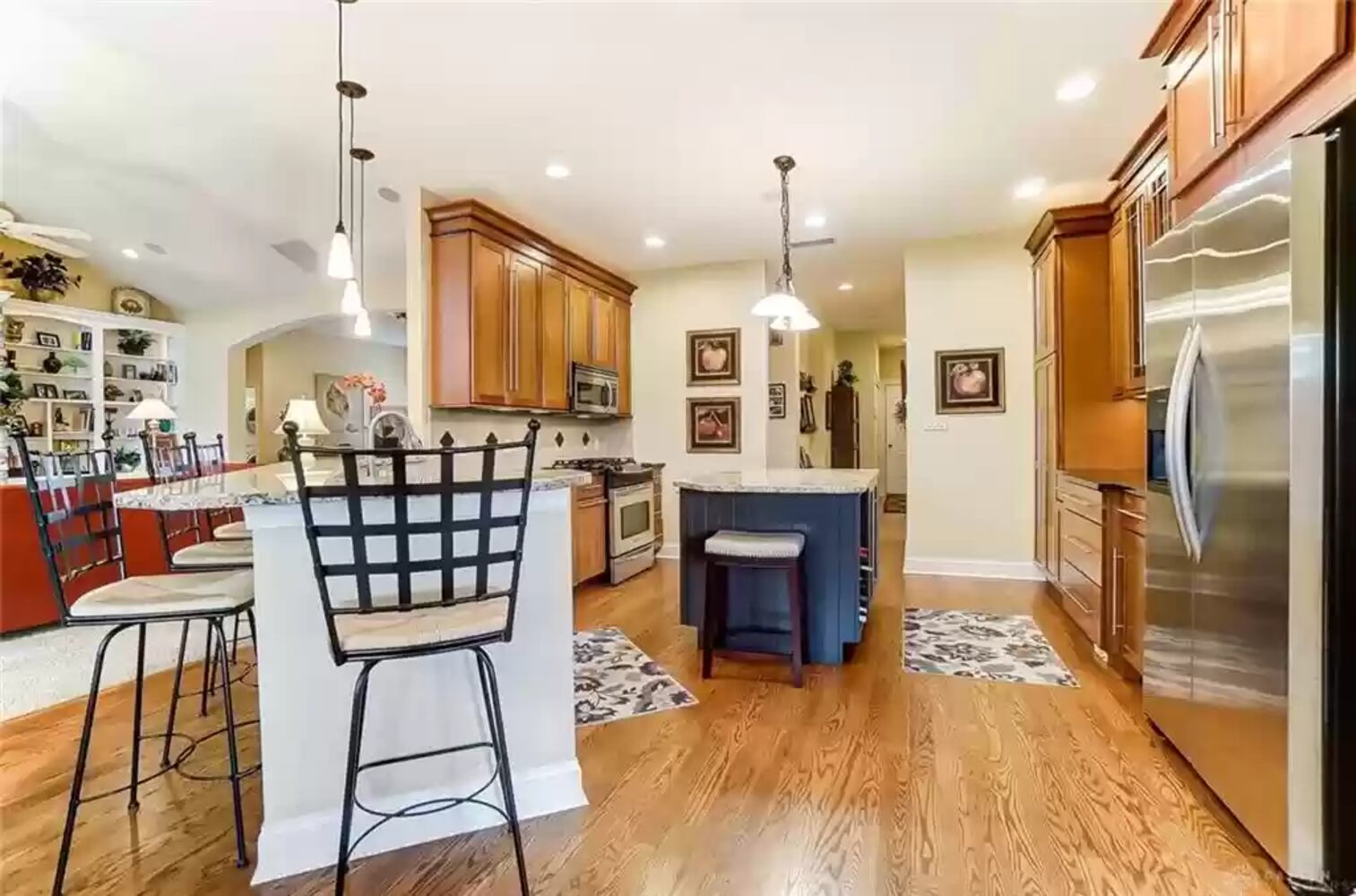 PHOTOS: $1M luxury home has views of Lakengren lake