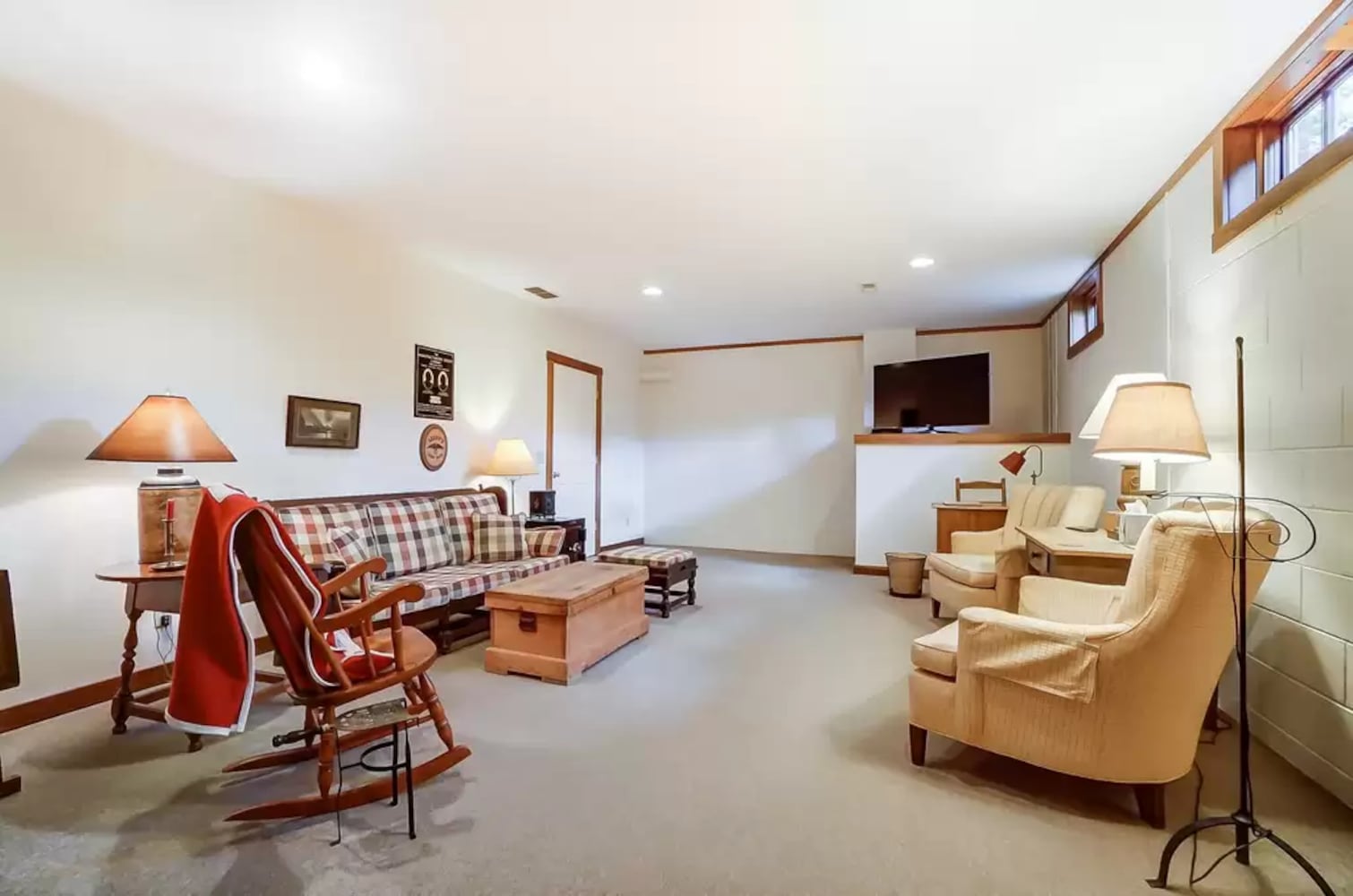 PHOTOS: Home on 1.13 acres near 2 Springfield golf courses listed