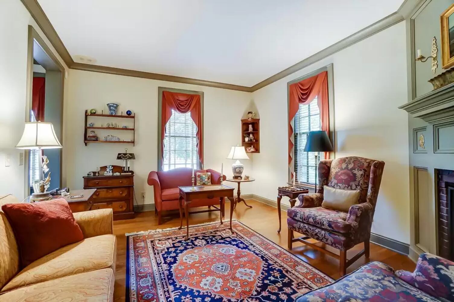 PHOTOS: Home on 1.13 acres near 2 Springfield golf courses listed