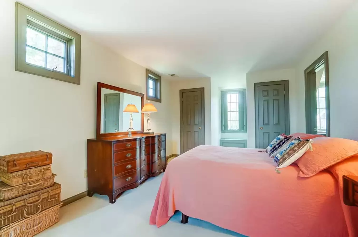 PHOTOS: Home on 1.13 acres near 2 Springfield golf courses listed