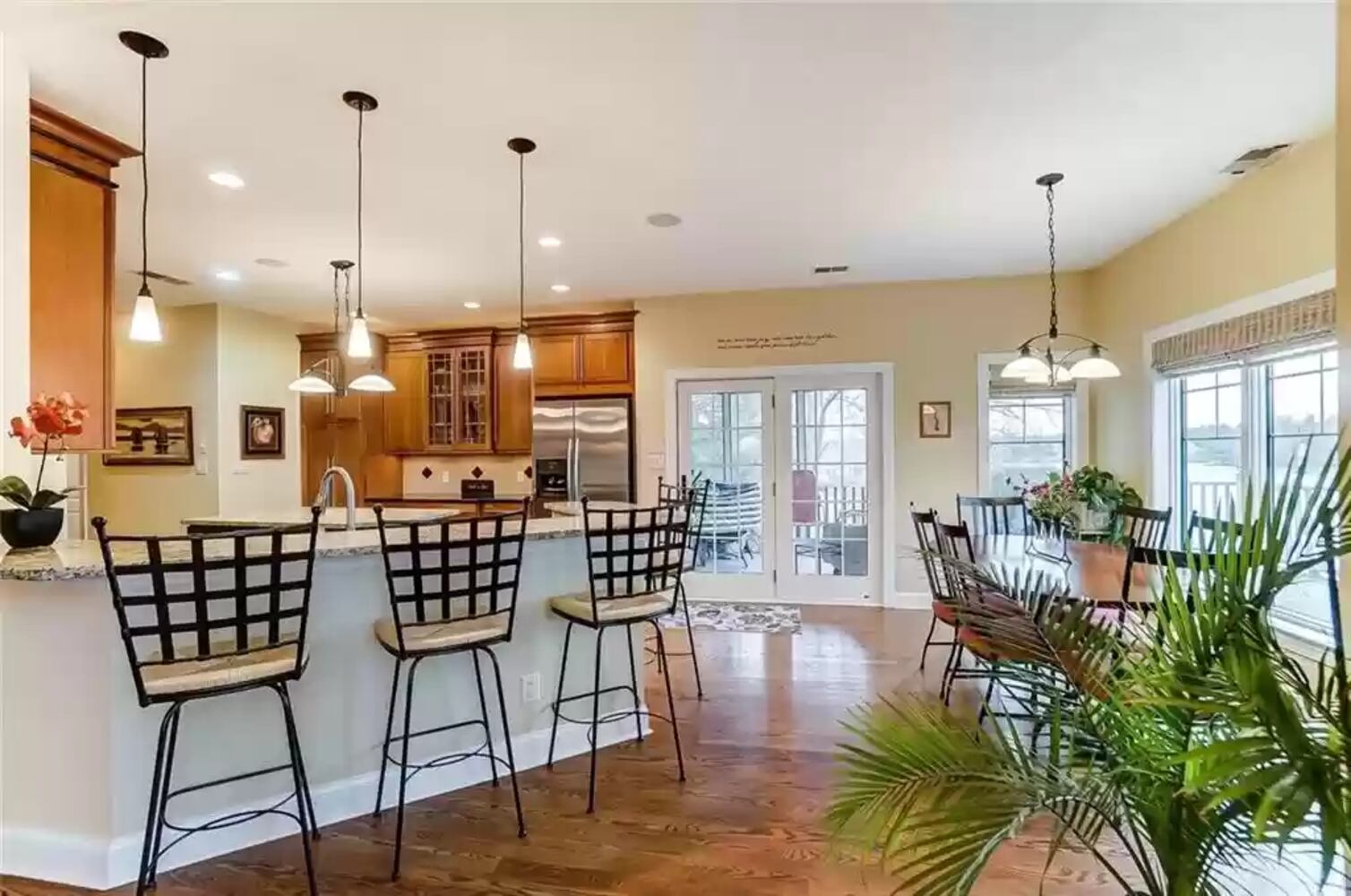PHOTOS: $1M luxury home has views of Lakengren lake