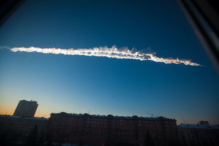 Meteor streaks over Ural Mountain region