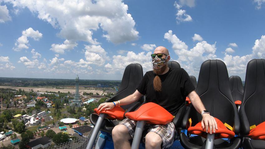 PHOTOS: The big reward after roller coaster enthusiast’s 190-pound weight loss journal