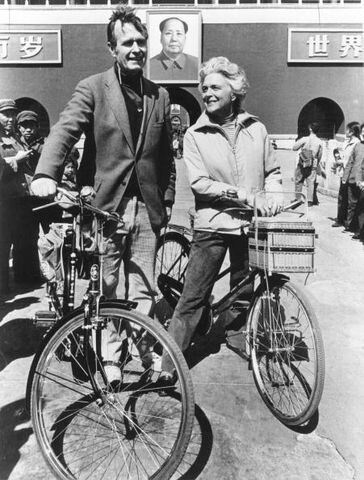 1974: George Herbert Walker Bush poses with his wife Barbara in Beijing